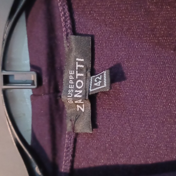 Giuseppe Zanotti Unisex Euro sz 42 (US-wmn/med, men/sm) merlot half zip, hoodie - Picture 3 of 8